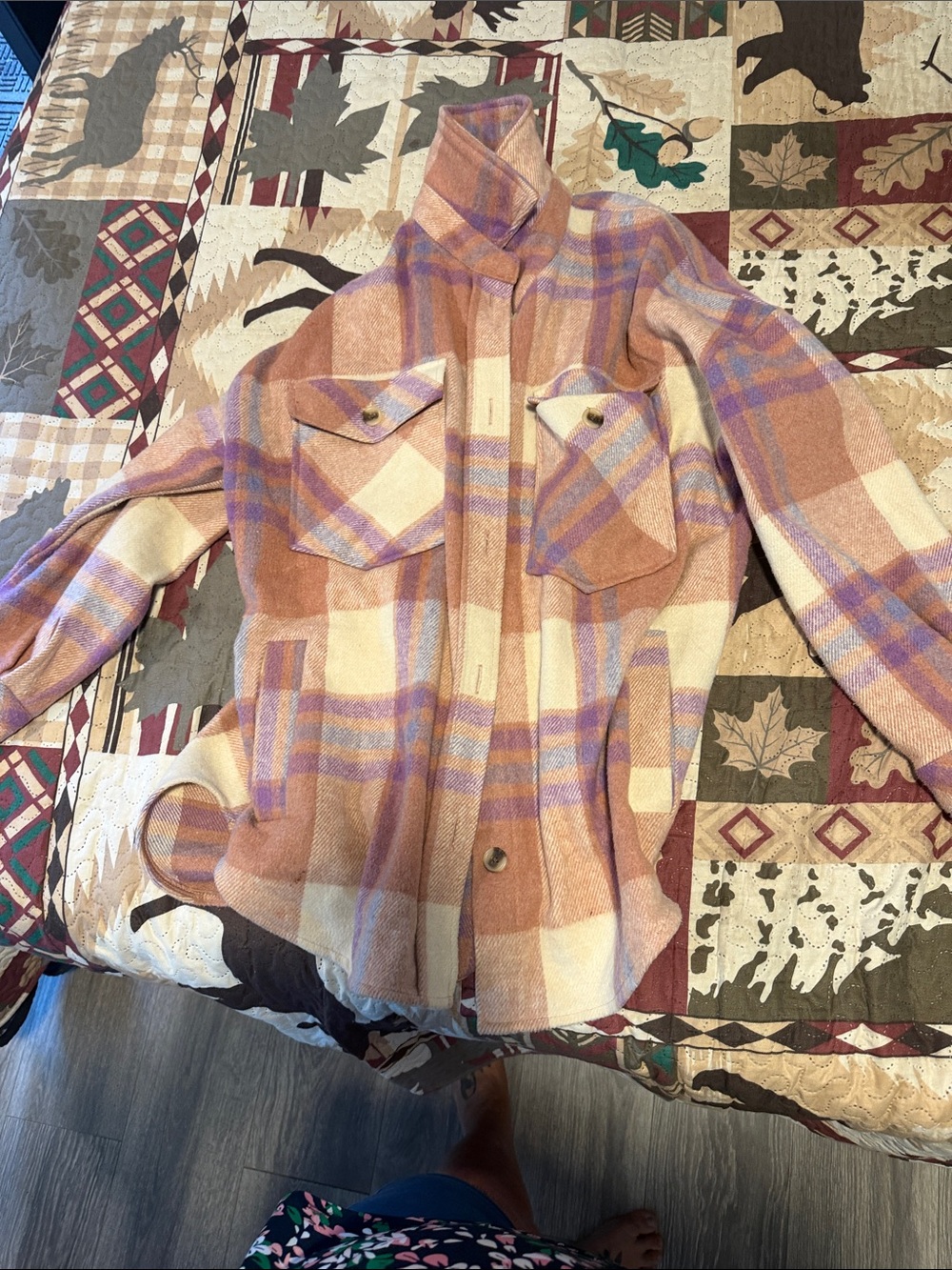 Women’s SO Peach, Cream & Lilac Plaid Teddy Shacket